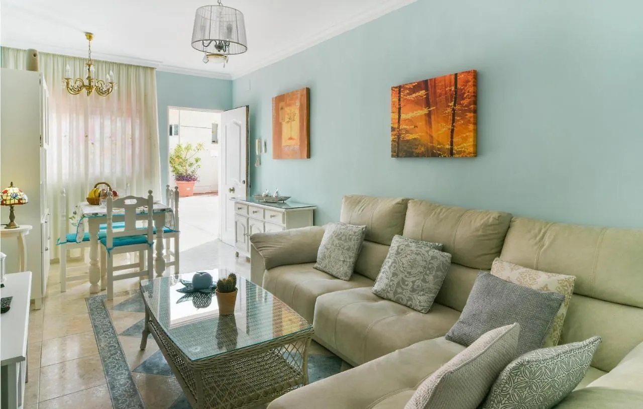 Cozy Apartment In Torremolinos With Kitchen